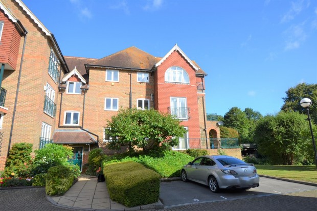 Guildford Road, Fetcham, Leatherhead - Photo 13