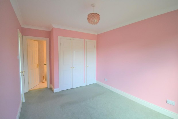 Guildford Road, Fetcham, Leatherhead - Photo 3